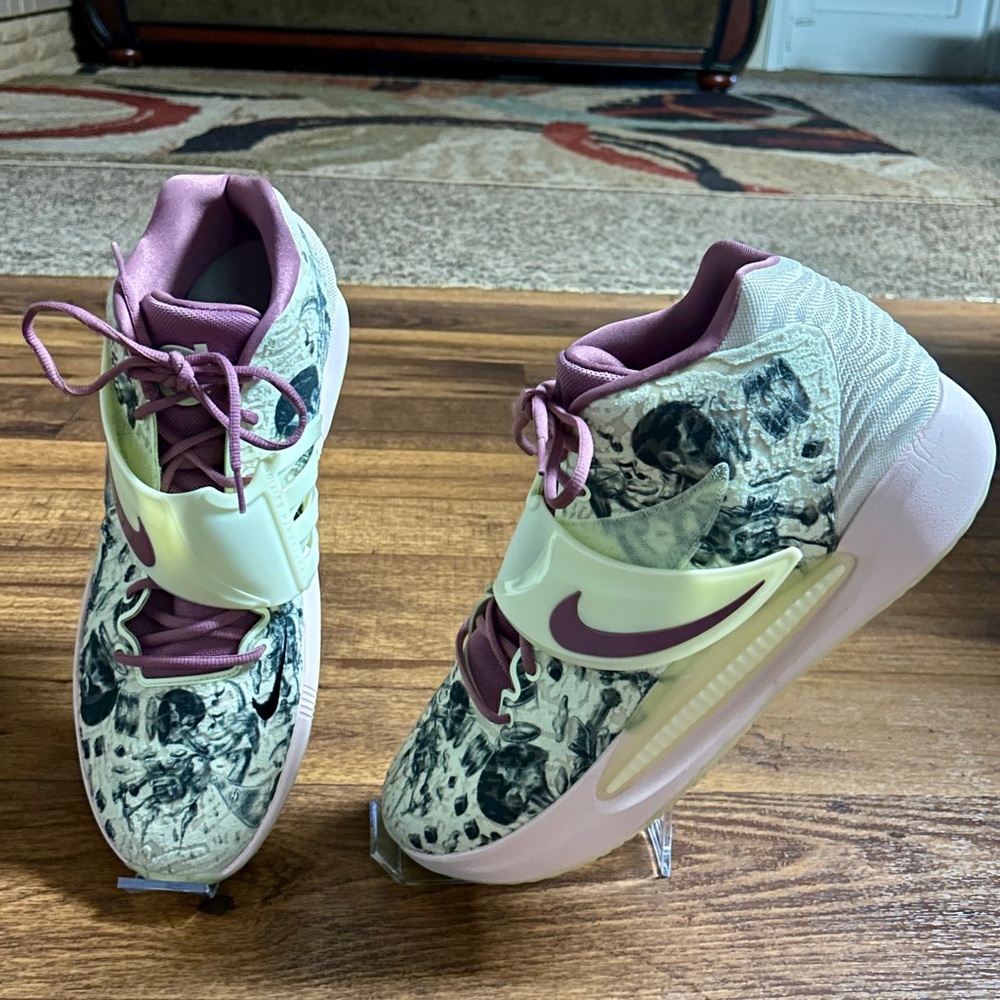 Nike KD ~ “Surrealism” Lime Ice~ Purple/Green ~ Men's Size 18 ~ Basketball Shoes - Picture 3 of 16